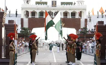 Wagah Border Taxi Hire